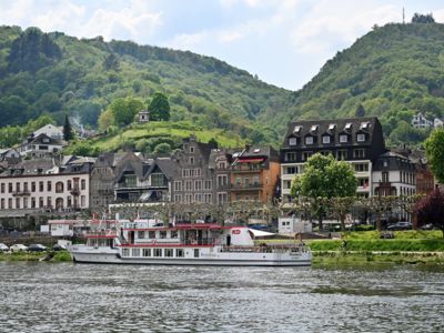 Panoramafahrt Cochem – die schönste Art, historische Sehenswürdigkeiten an der Mosel zu bestaunen.